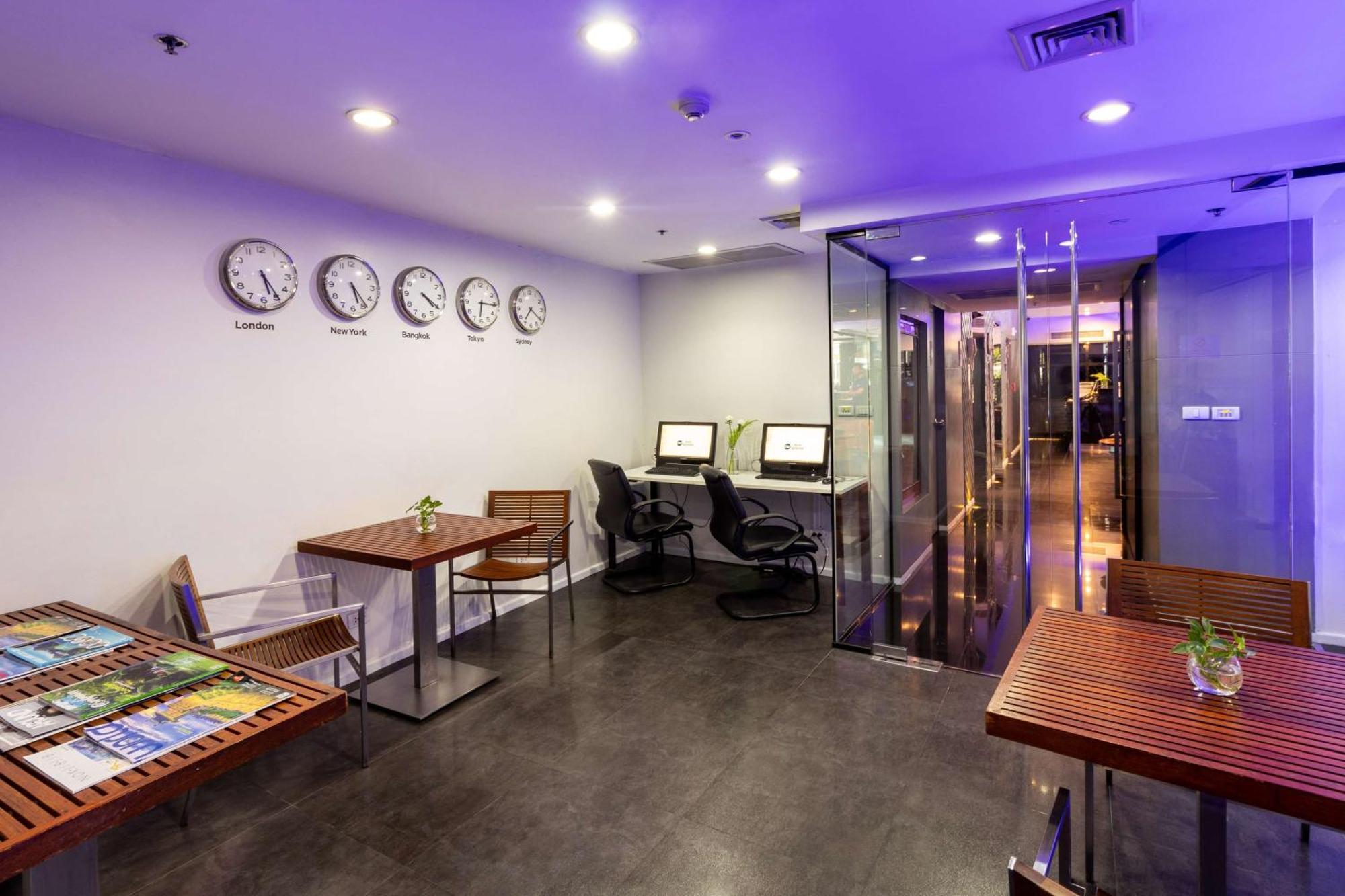 Best Western Sukhumvit 20 Banguecoque Exterior foto