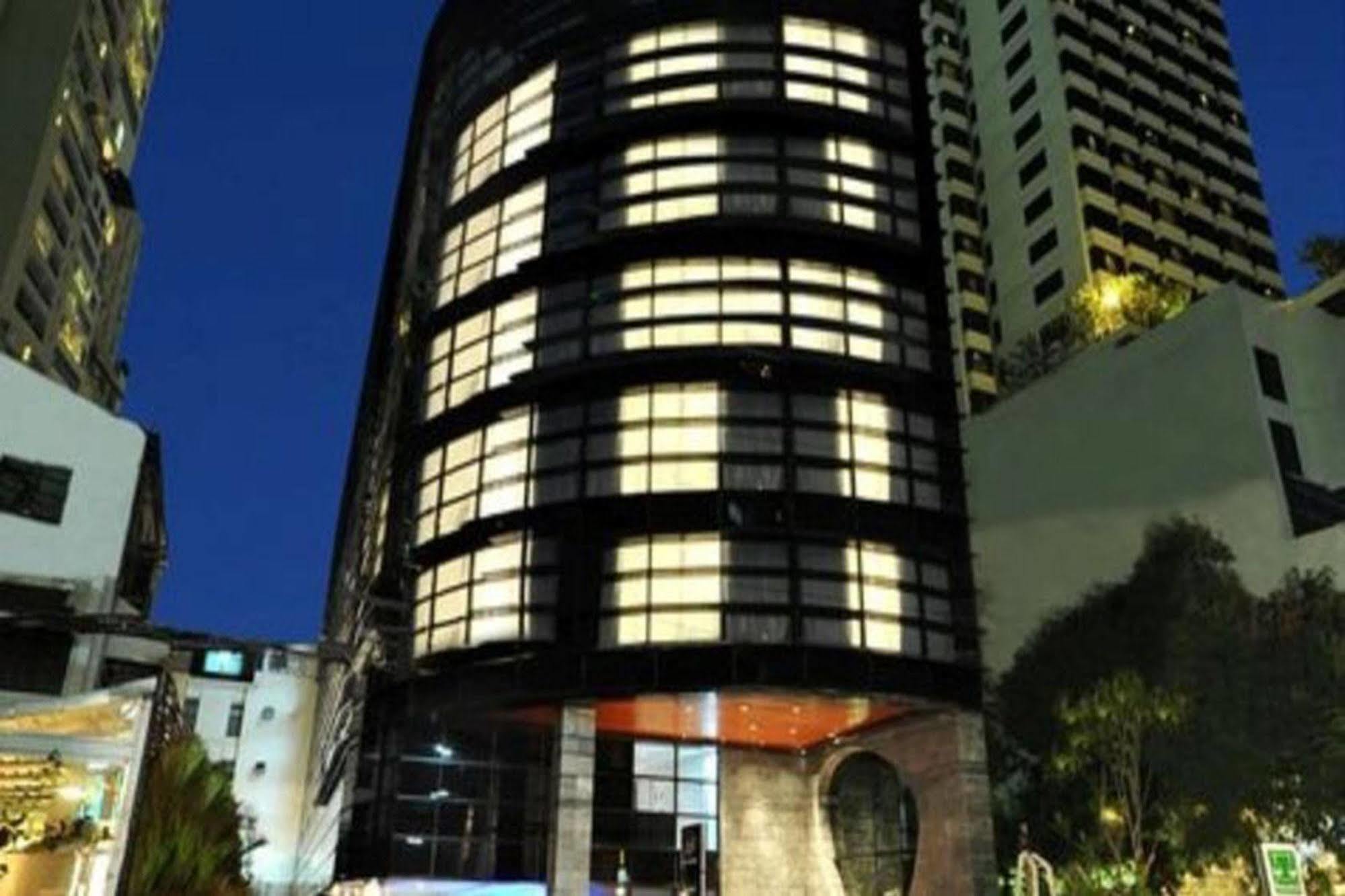 Best Western Sukhumvit 20 Banguecoque Exterior foto
