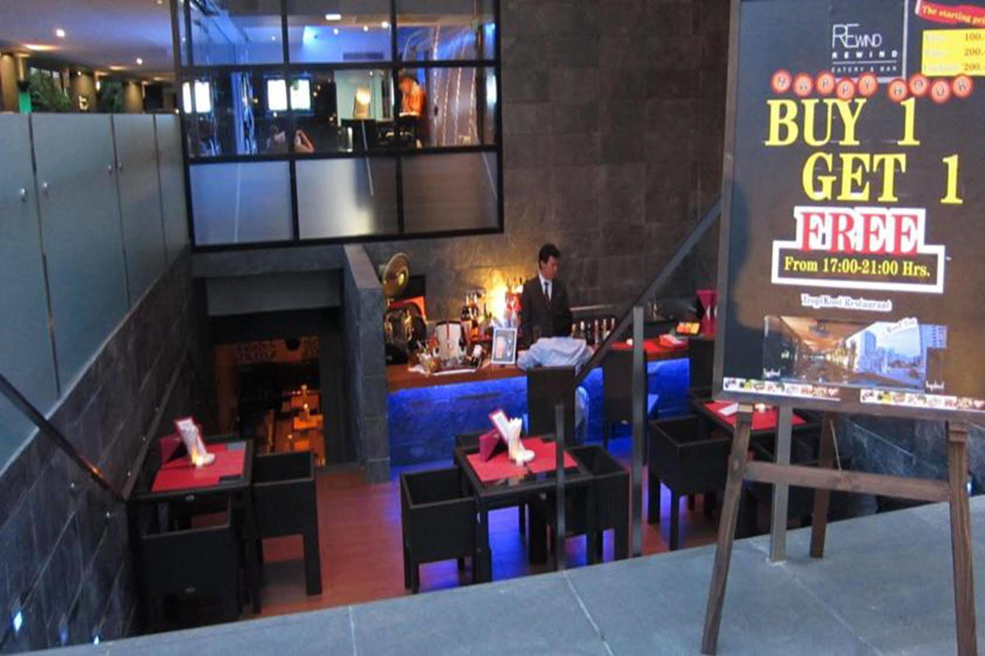 Best Western Sukhumvit 20 Banguecoque Exterior foto