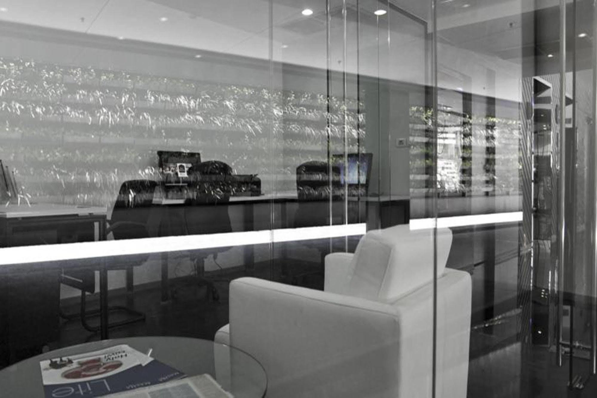 Best Western Sukhumvit 20 Banguecoque Exterior foto